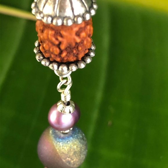 30  1/2" Rudraksha with purple pearl (gemstone for the Moon) purple druzy agate - Picture 5 of 8